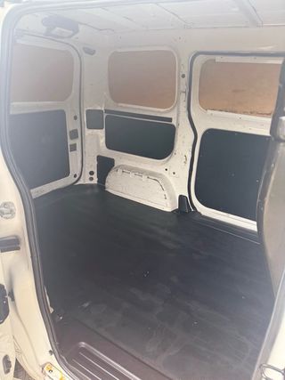 Nissan NV200 2017 etiqueta C