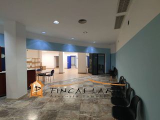 Local comercial en venta en Martorell