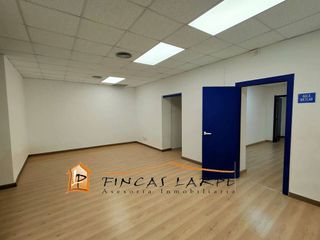 Local comercial en venta en Martorell