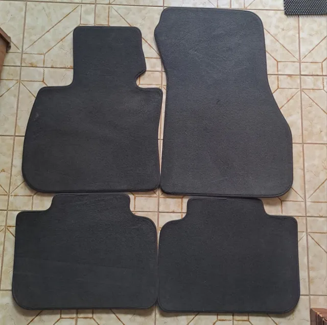 Set completo tappetini auto