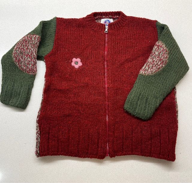Maglione invernale bambina rosso con fiore rosa 