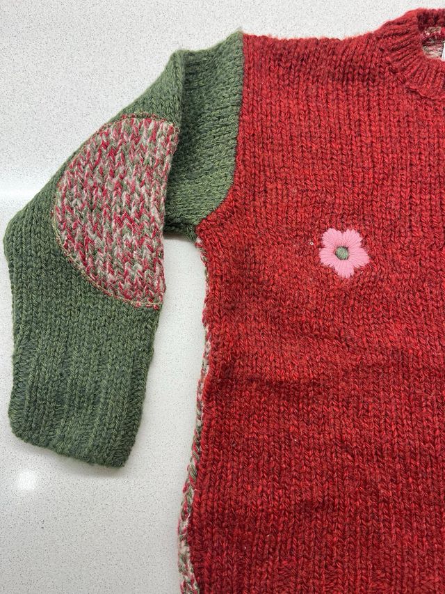 Maglione invernale bambina rosso con fiore rosa 