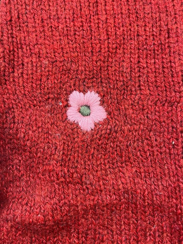 Maglione invernale bambina rosso con fiore rosa 