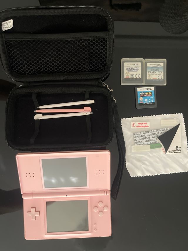 Nintendo DS Rosa + 3 Juegos + Accesorios+ cargador
