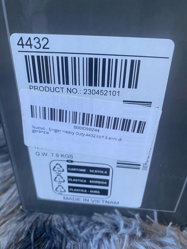 Macchina da cucire Singer Heavy Duty 4432