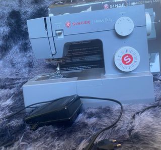 Macchina da cucire Singer Heavy Duty 4432