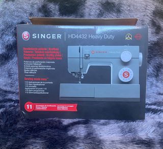 Macchina da cucire Singer Heavy Duty 4432