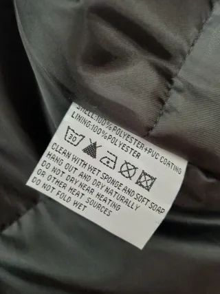 Chaquetón chubasquero verde cacería hombre.