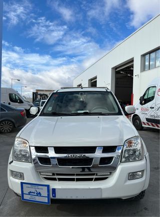 ISUZU LS 4x4 GRÚA FOIMA