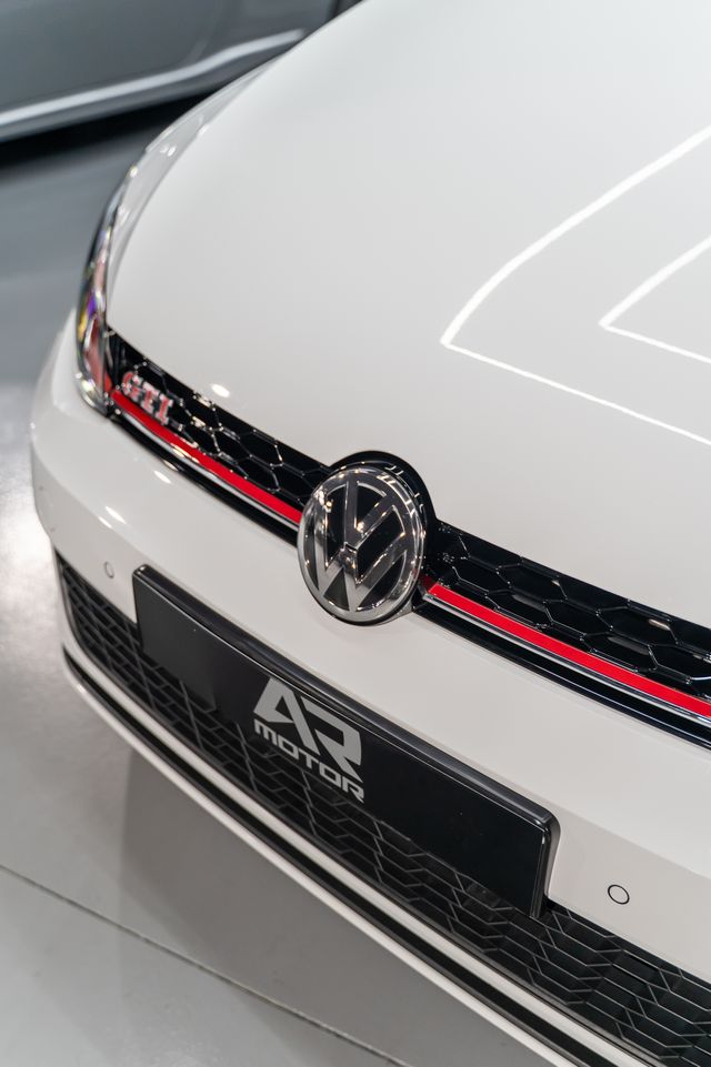 VOLKSWAGEN Golf GTI Performance 2.0 TSI 245CV DSG