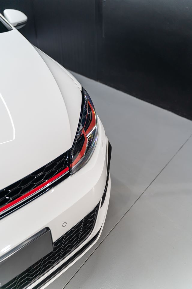 VOLKSWAGEN Golf GTI Performance 2.0 TSI 245CV DSG