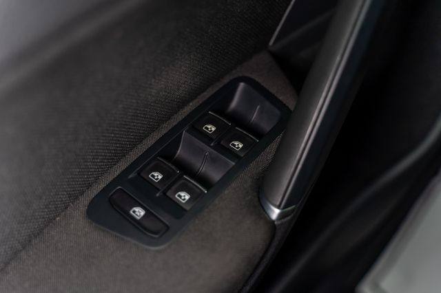 VOLKSWAGEN Golf GTI Performance 2.0 TSI 245CV DSG