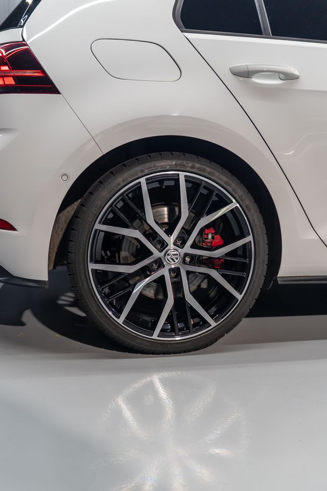 VOLKSWAGEN Golf GTI Performance 2.0 TSI 245CV DSG