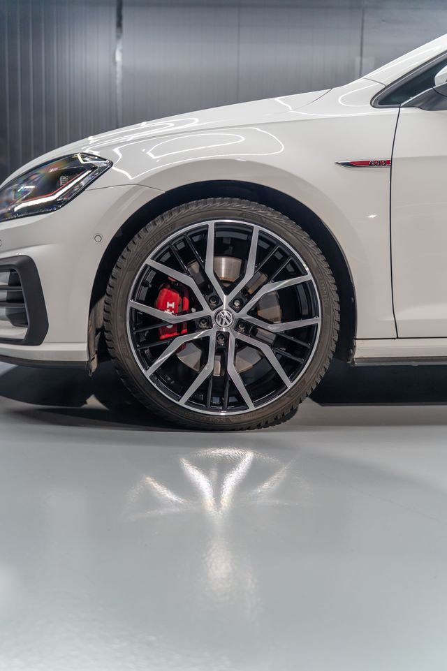 VOLKSWAGEN Golf GTI Performance 2.0 TSI 245CV DSG
