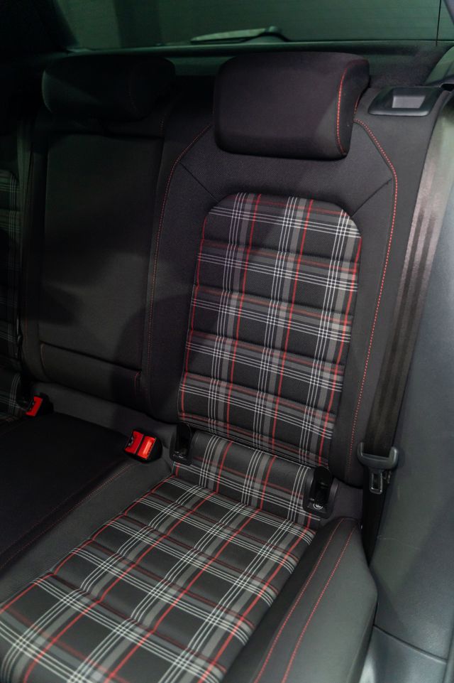 VOLKSWAGEN Golf GTI Performance 2.0 TSI 245CV DSG