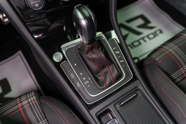 VOLKSWAGEN Golf GTI Performance 2.0 TSI 245CV DSG