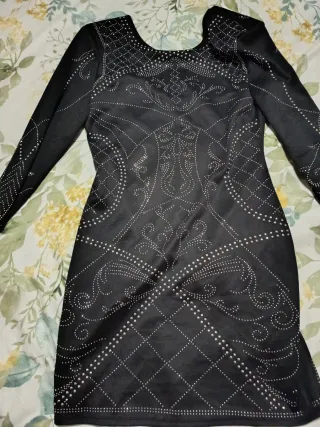 Vestido fiesta negro con pedrería