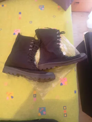 Botas altas hombre negras