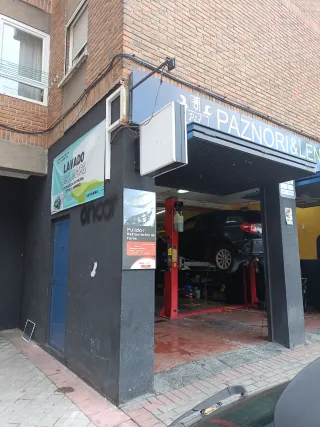 Lavado de coches y restauración de faros