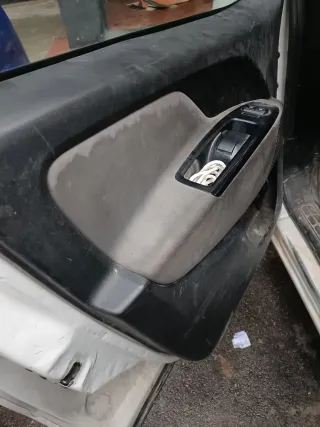 Lavado de coches y restauración de faros