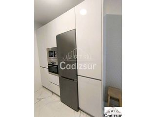 Piso en alquiler en La Paz - Segunda Aguada - Loreto en Cádiz