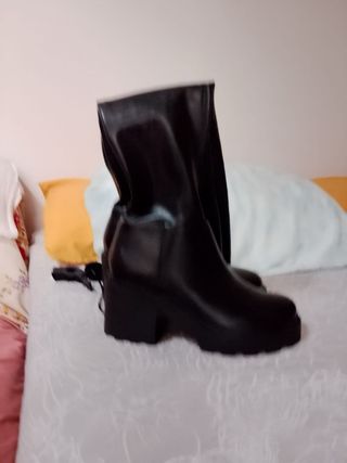 Botas altas negras talla 37