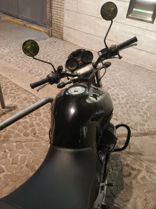 Moto Guzzi Breva 750