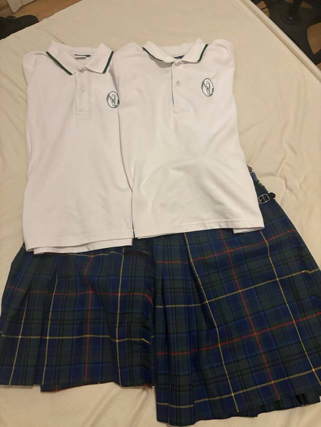 2 camisas uniforme niño Jesús talla 12 niña.