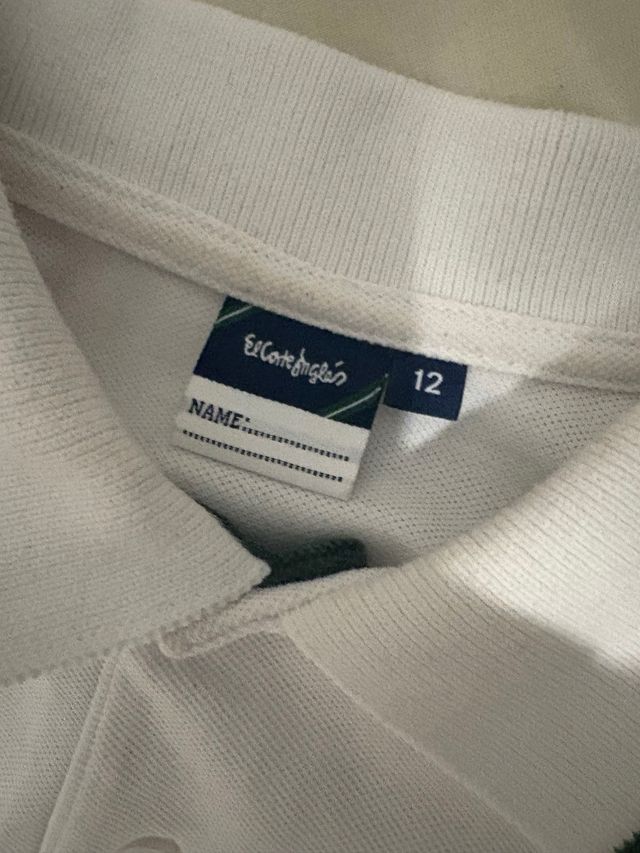 2 camisas uniforme niño Jesús talla 12 niña.