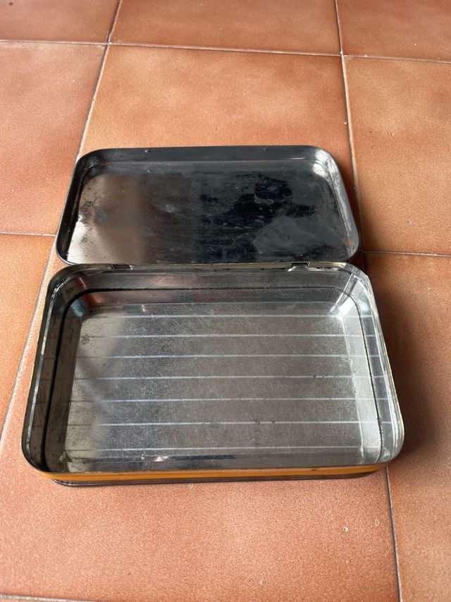 Caja Metálica Almendras de Briviesca