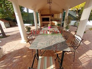 Chalet en alquiler en Crevillent