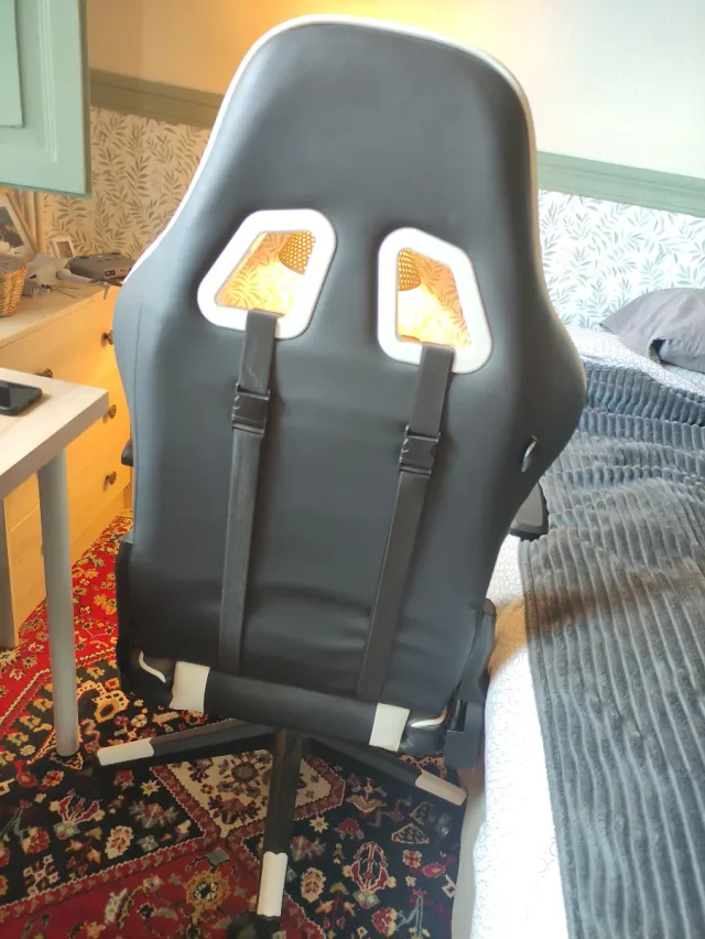 Silla Gaming Newskill Kitsune Negra y Blanca