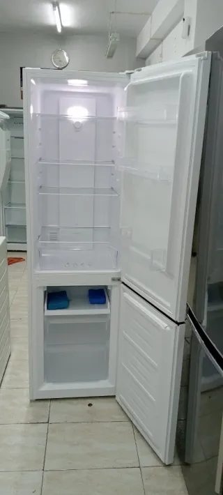 NEVERA COMBI NO FROST SVAN ENERGÍA A+