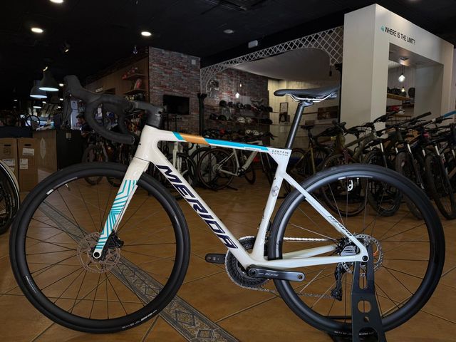 MERIDA SCULTURA 6000 2025 Talla S