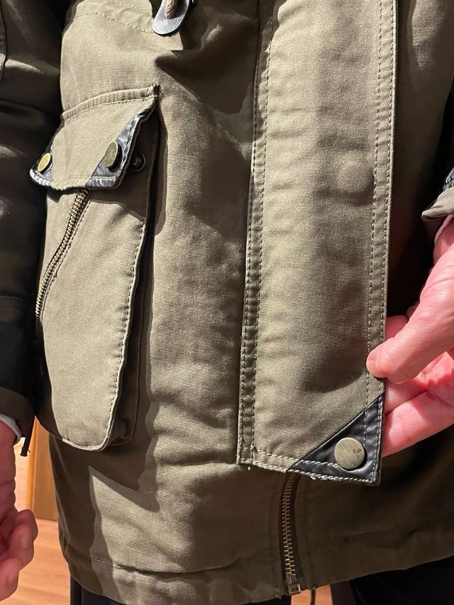 Parka Verde Militar Bershka Mujer