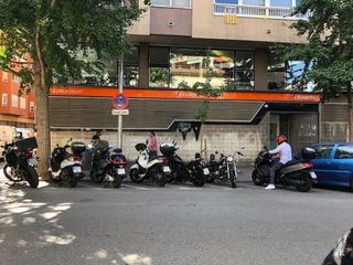 Local comercial en alquiler en Eixample Nord – La Devesa en Girona