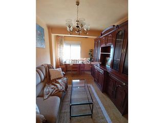 Piso en alquiler en La Magdalena - Versalles en Avilés