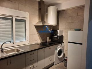 Piso en alquiler en Cortadura - Zona Franca  en Cádiz