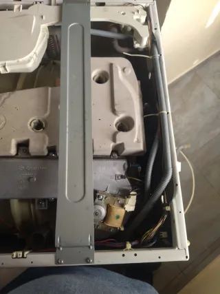 Lavadora secadora hotpoint aristón aqualtis 10 kg