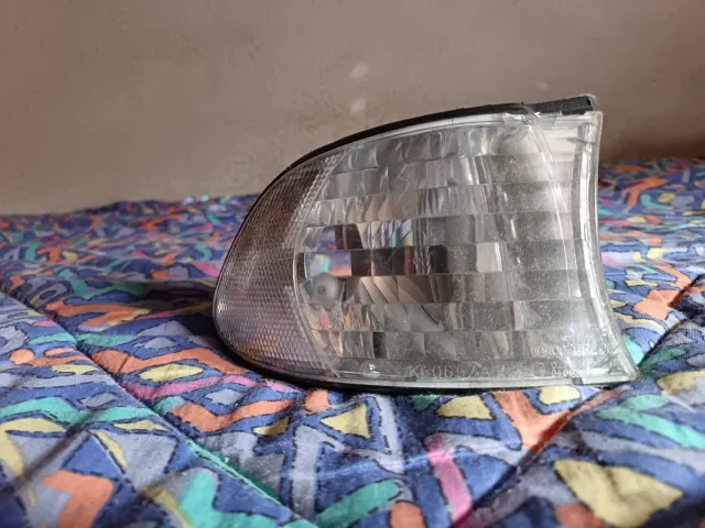 Intermitente derecho BMW 740i E38