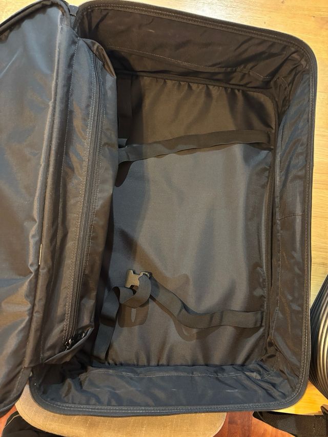 Maleta y neceser Mandarina Duck