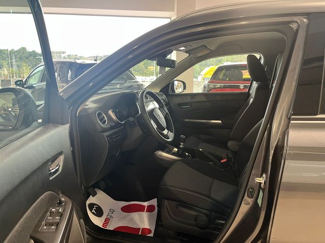 Suzuki Vitara 1.4 S2 4WD MY25 – SUV híbrido manual