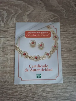 Conjunto Sueños de Coral Collar y Pendientes