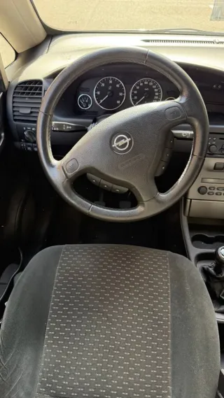 Opel Zafira 2.2 DTi Elegance 2005