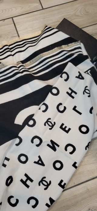 Sciarpa Chanel donna
