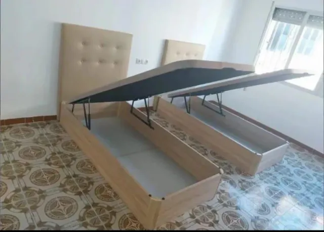 Canapés in offerta per chiusura, tutto nuovo e di alta qualità