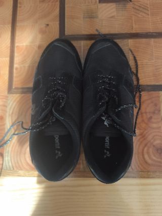 Deportivas negras talla 38