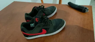 Nike SB Talla 42 Verde/Rojo