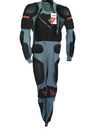 Sottotuta moto Dainese con protezioni