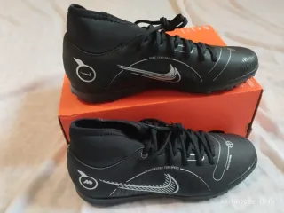 Botas de fútbol sala Nike Negras